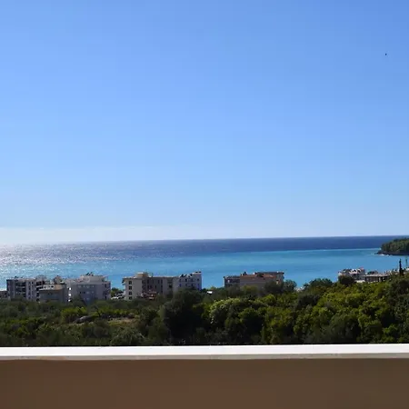 Aparthotel Kristina 3*