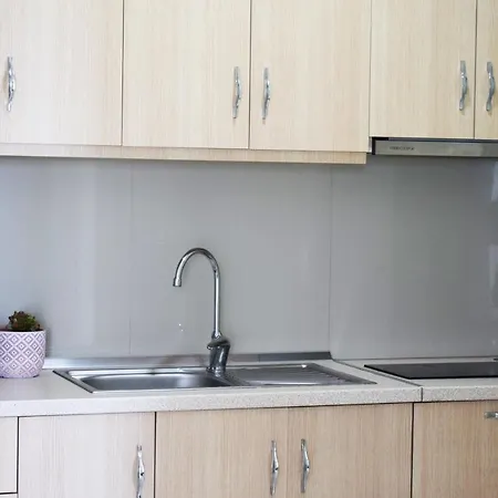 Kristina Aparthotel Himarë