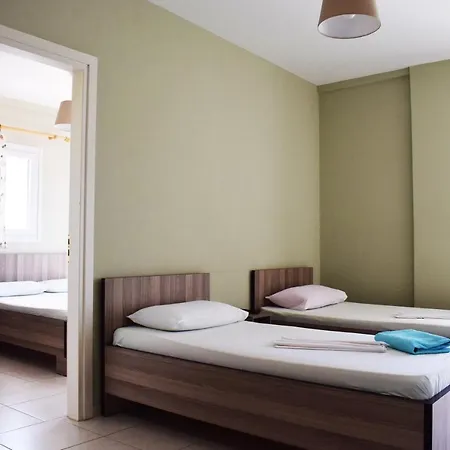 Kristina Lägenhetshotell Himare