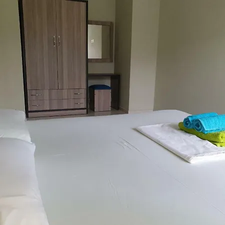 Kristina Lägenhetshotell Himare