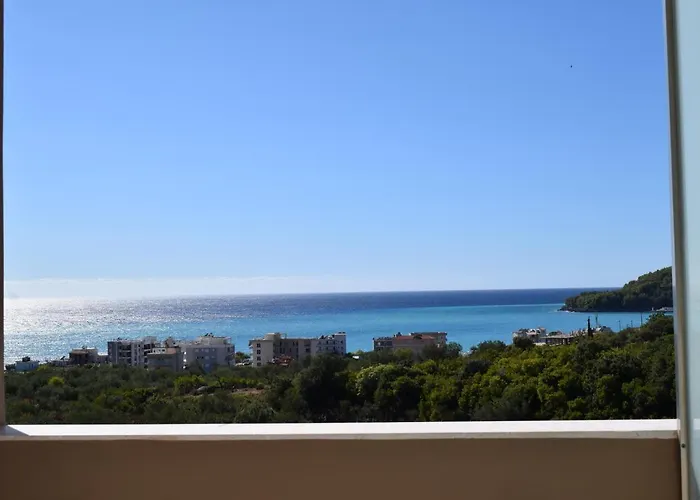 Aparthotel Kristina 3*